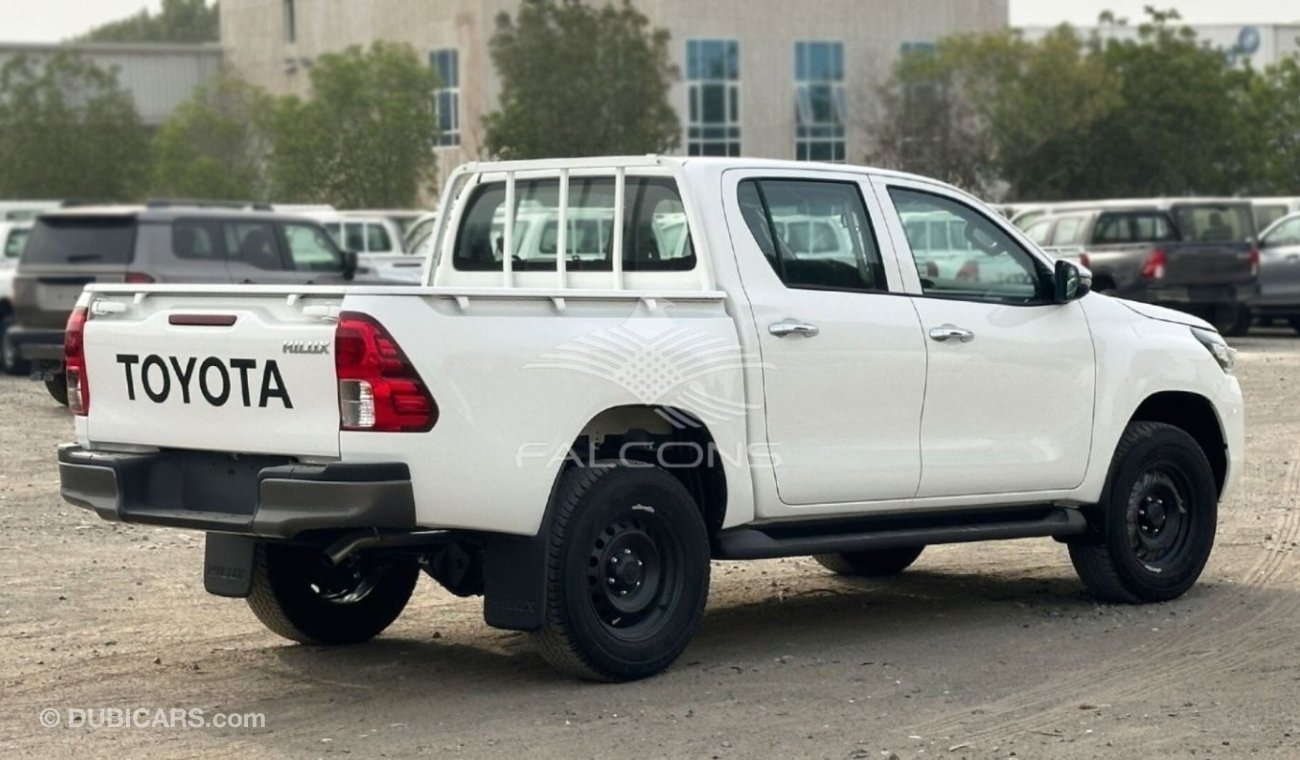 Toyota Hilux Double Cabin 2.4L Diesel [Africa]