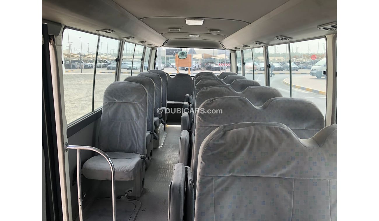 Toyota Coaster Toyota coaster 30 seater bus Diesel, Model:2015. Excellent condition