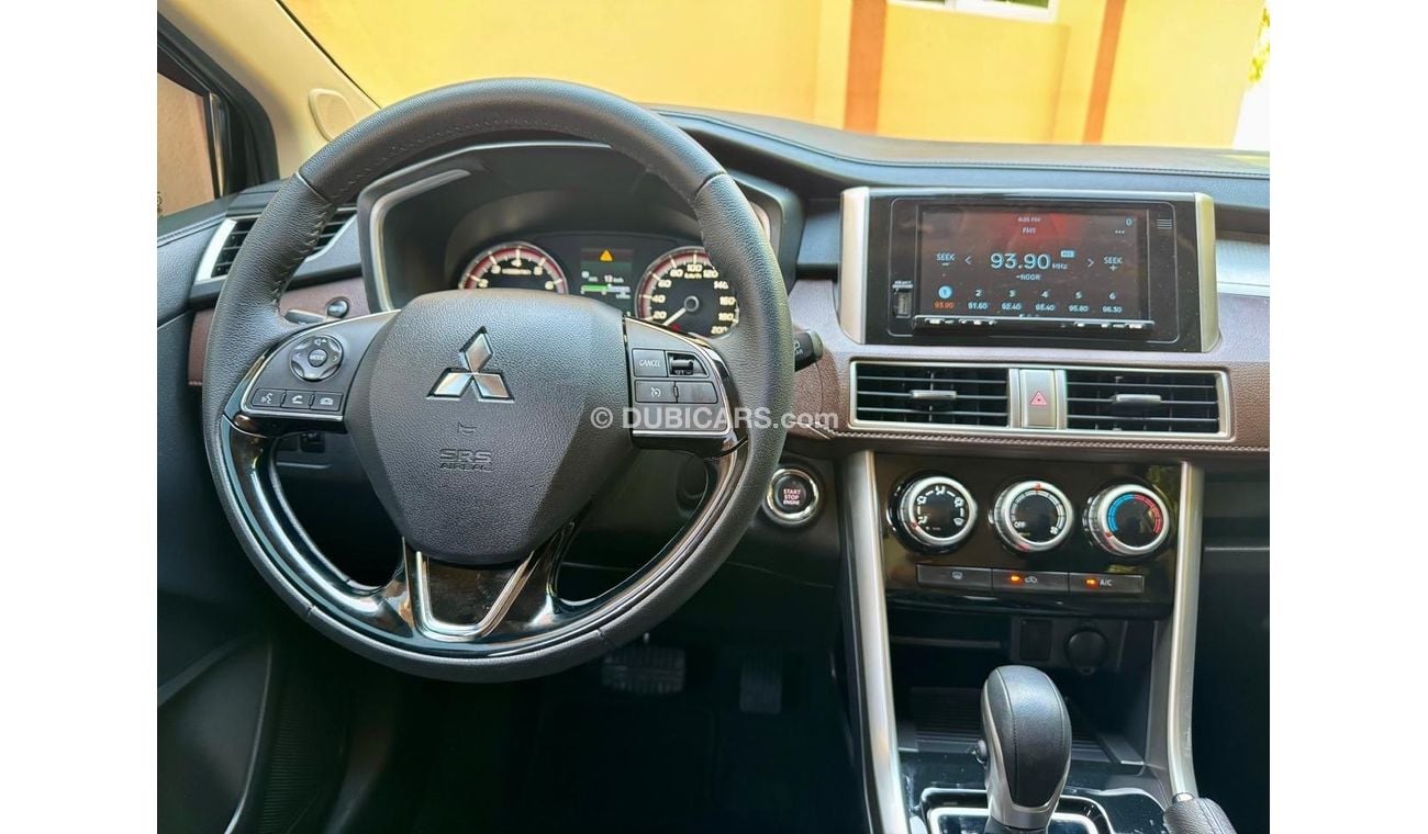 ميتسوبيشي إكسباندر Mitsubishi Xpander Cross 2023 Gcc, Full option