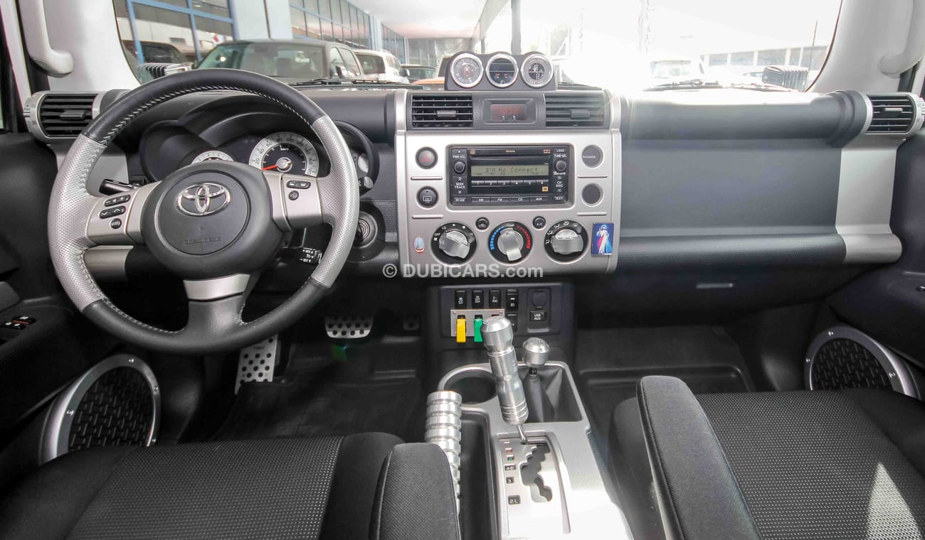 Toyota FJ Cruiser Road Armor