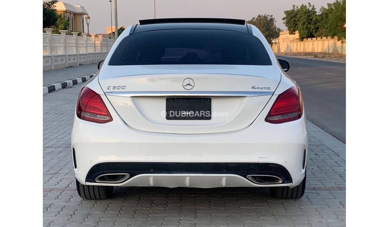 Mercedes-Benz C 300 Mercedes C300 clean title , Top Option ، Canadian Specs.