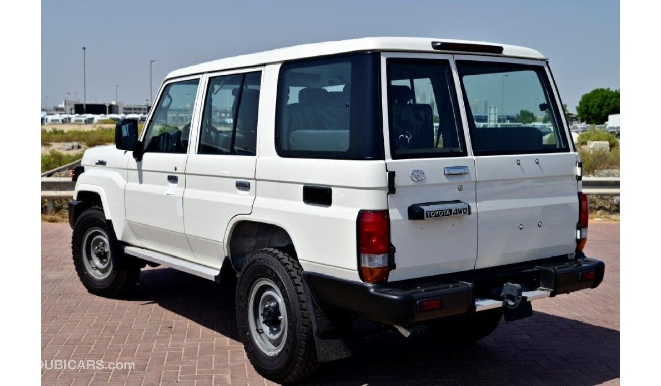 Toyota Land Cruiser Hard Top 2024 TOYOTA LAND CRUISER 76 HARDTOP V6 4.2L DIESEL 4WD 5-SEATER MT