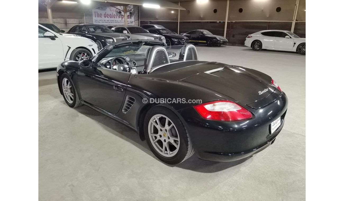 Porsche 718 Boxster 2.7L, WITH MANUAL TRANSMISSION (6MT), SPORTS CHRONO PACKAGE AND MORE.