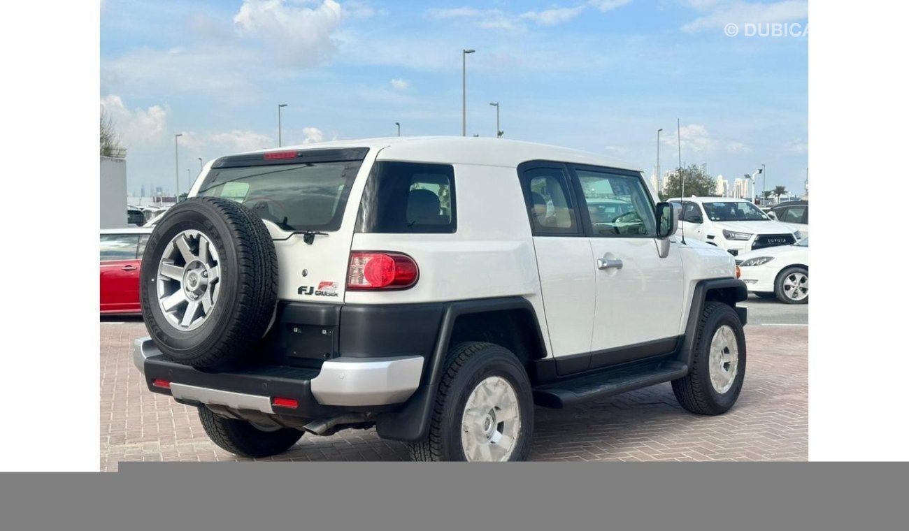 Toyota FJ Cruiser Toyota FJ Cruiser GXR Al-Futtaim A/T 4.0L Petrol