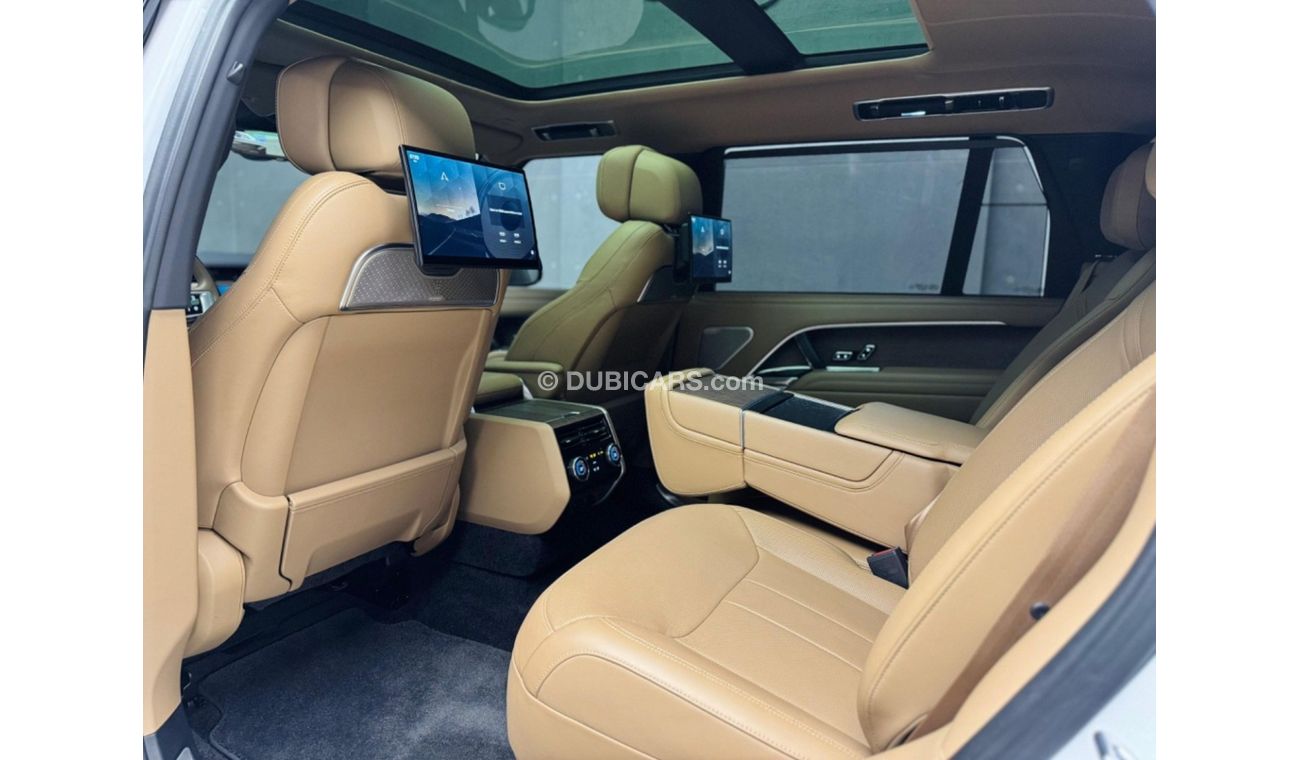 Land Rover Range Rover Autobiography LWB | 2022 | GCC Specs | Full Options | AlTayer Warranty & Service