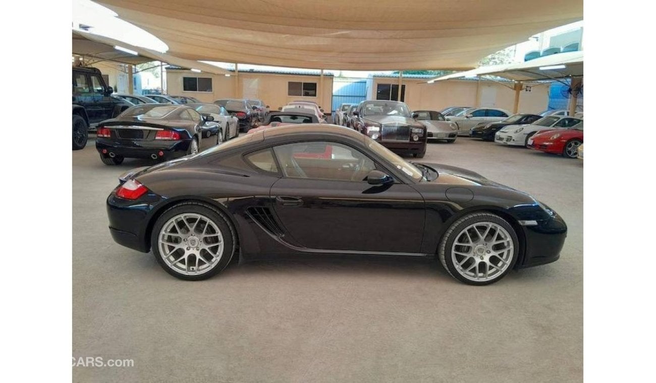 بورش كايمان 718 PORSCHE CAYMAN 2.7L 2007 WITH CRUISE CONTROL, LEATHER SEATS, T.V NAVIGATION AND MANY MORE OPTIONS