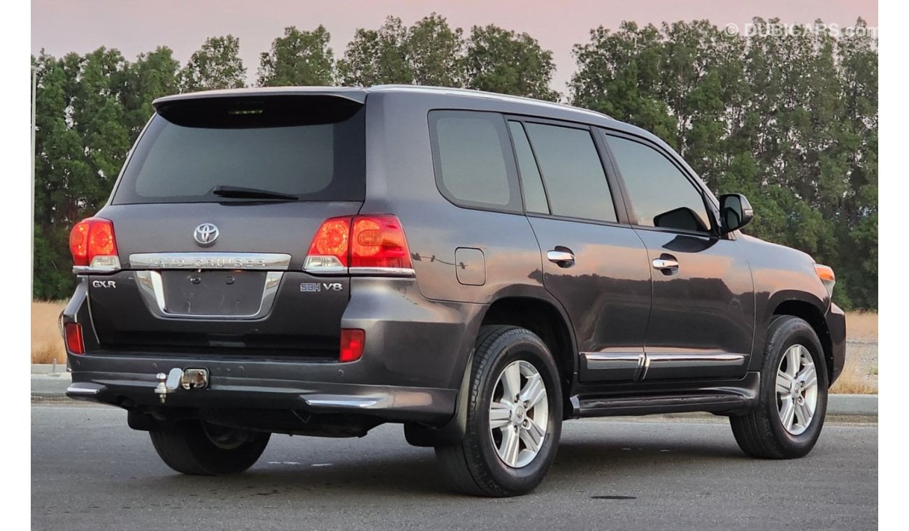 Toyota Land Cruiser GX.R V8