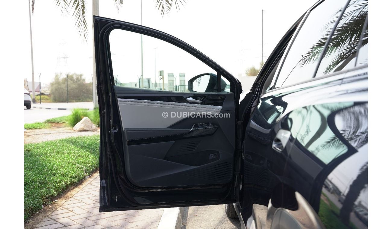 فولكس واجن ID.6 2024 VOLKSWAGEN ID.6 Cross Pro 7-Seatres 0Km