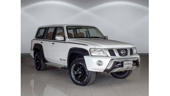 Nissan Patrol y61 super Safari