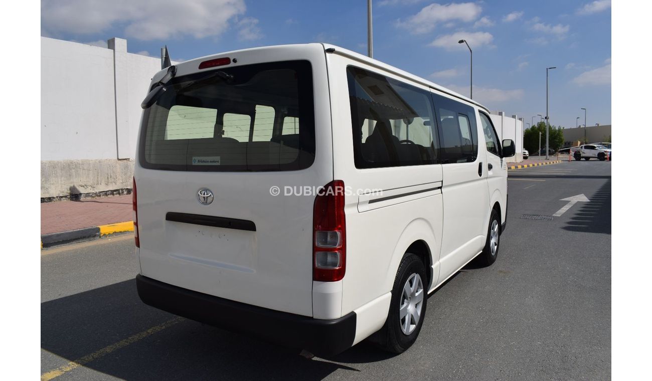 Toyota Hiace GL - Standard Roof Toyota Hiace 13 seater bus, model:2016. Excellent condition