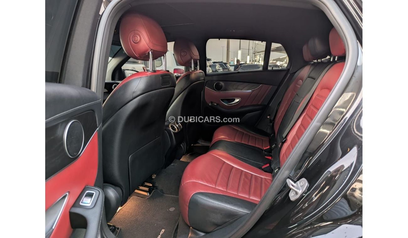 مرسيدس بنز GLC 250 4MATIC 2.0L Mercedes-Benz GLC 250 2018 4cylinder engine 2.0L clean car available in REBOU NAJD USED 