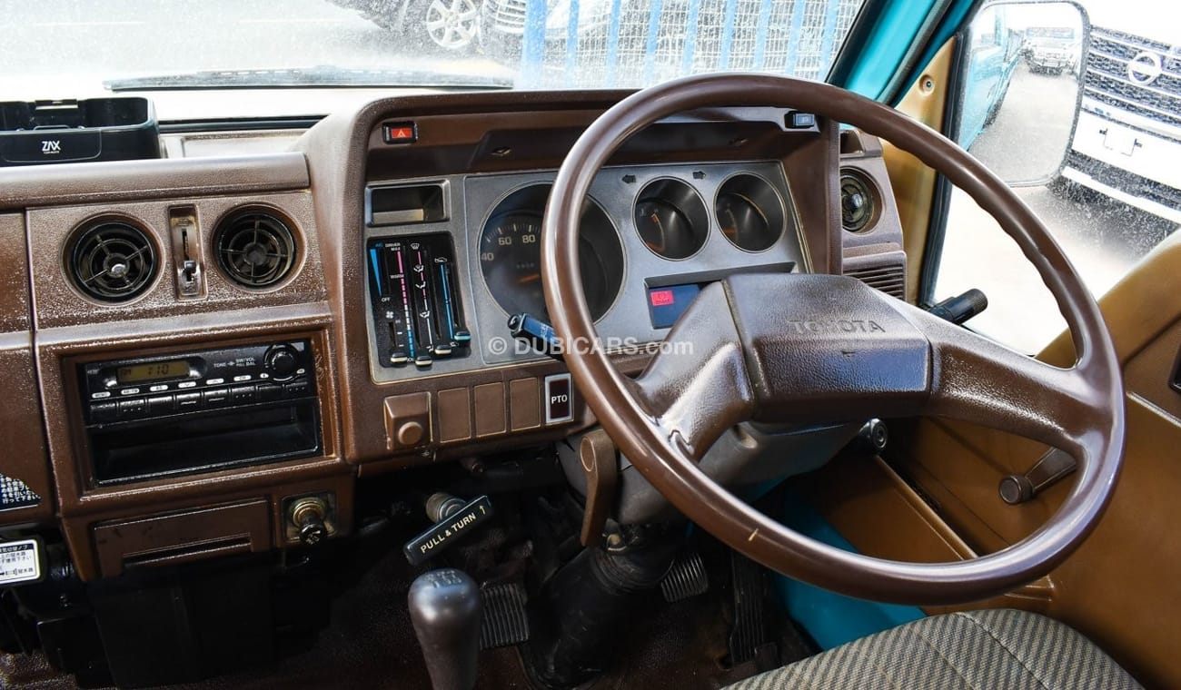 Toyota Dyna 1989, BLUE, 2DR, M/T , VIN BU67-0004056.