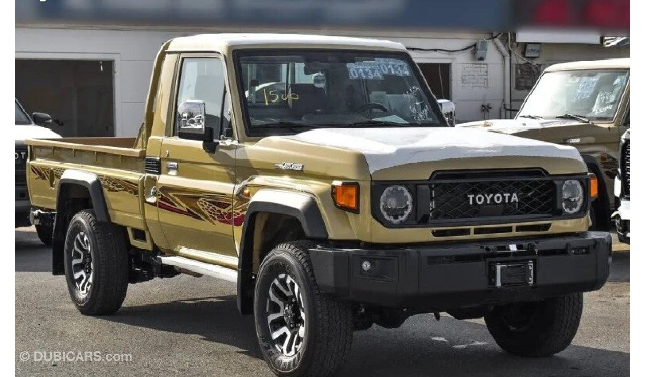 تويوتا لاند كروزر بيك آب SINGLE CAB 4.0L V6 4WD A/T GAS BEIGE S.ARABIA