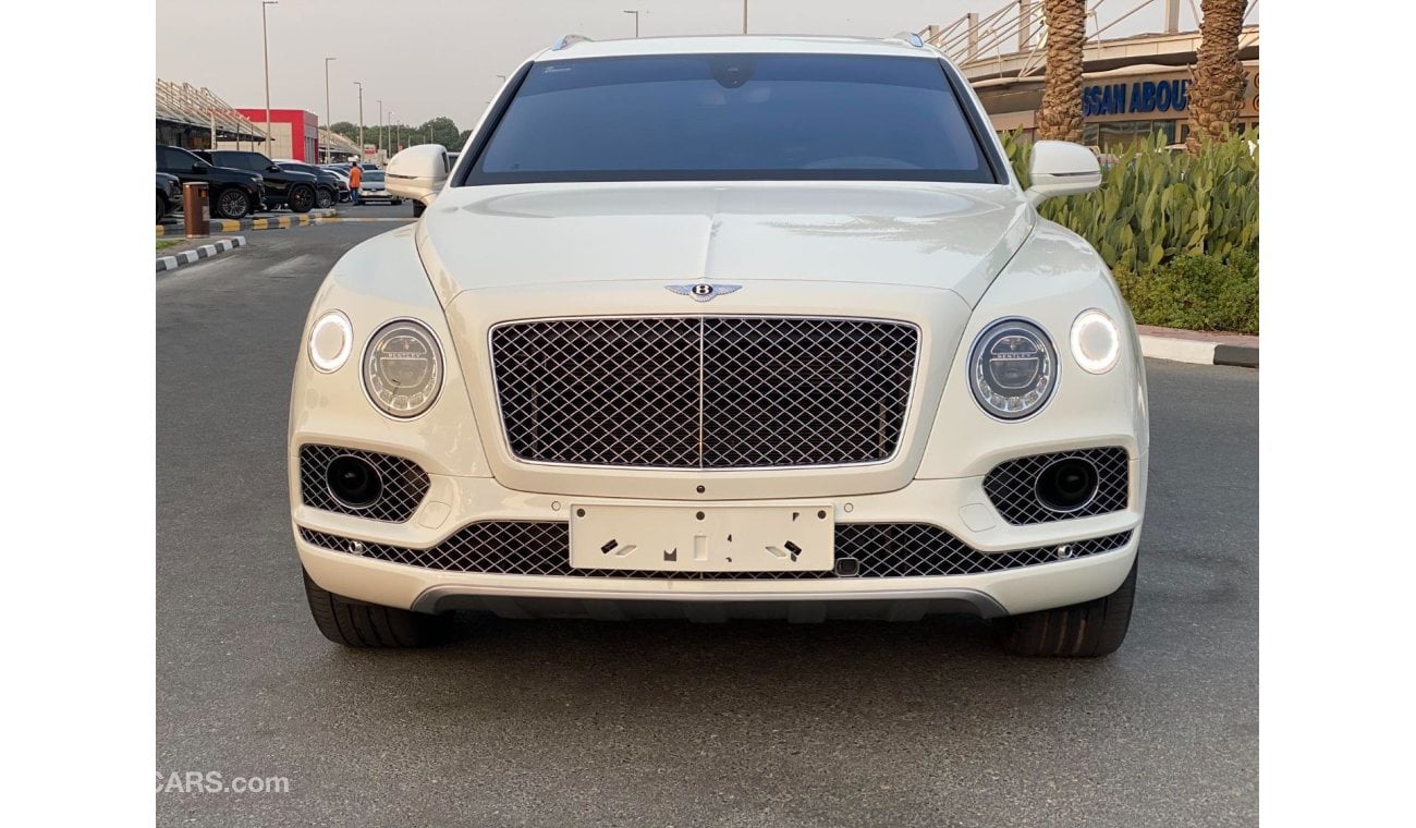 Bentley Bentayga Std GCC SPEC NEAT AND CLEAN