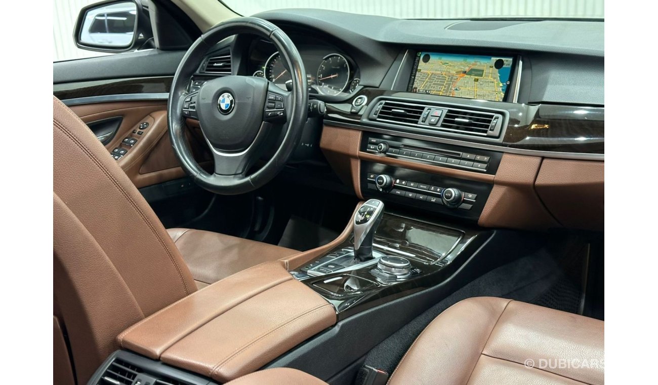 بي أم دبليو 528i Std 2015 BMW 528i, Full Service History, Full Options, Excellent Condition, GCC