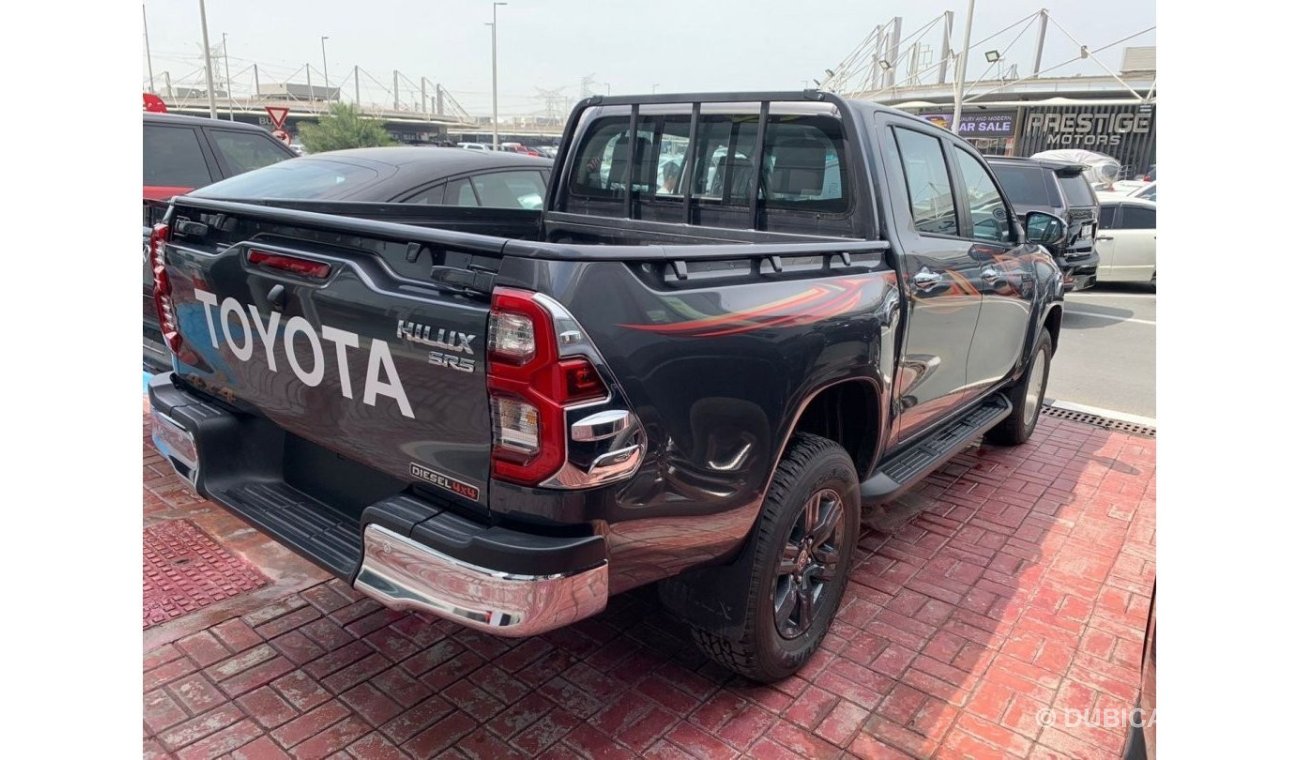 تويوتا هيلوكس TOYOTA HILUX 2.4L V4 4X4 AT FULL OPTION WITH PUSH START