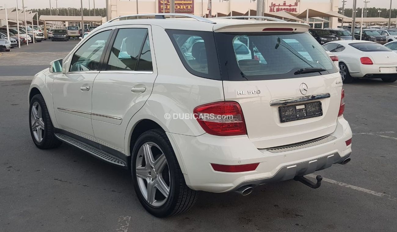 Mercedes-Benz ML 350 Mercedes Benz ML350 model 2011 GCC car prefect condition full option low mileage