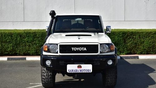 Toyota Land Cruiser Pick Up 79 DC PUP 6X6 V8 4.5L TURBO DIESEL  MANUAL– 70th ANNIVERSARY EDITION