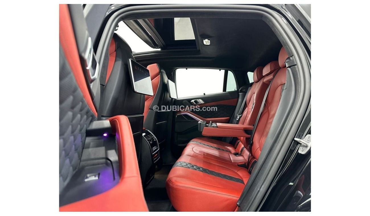 BMW X6M 2022 BMW X6M Competition, Feb 2027 BMW Warranty + Service Pack, Fully Loaded, Low Kms, GCC Specs