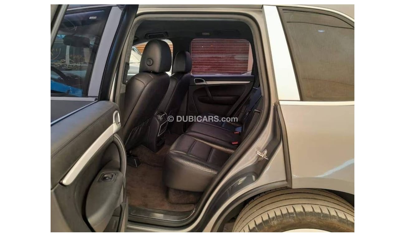 بورش كايان PORSCHE CAYENNE TURBO 4.8L 2008 WITH LEATHER SEATS, T.V NAVIGATION AND MUCH MORE...