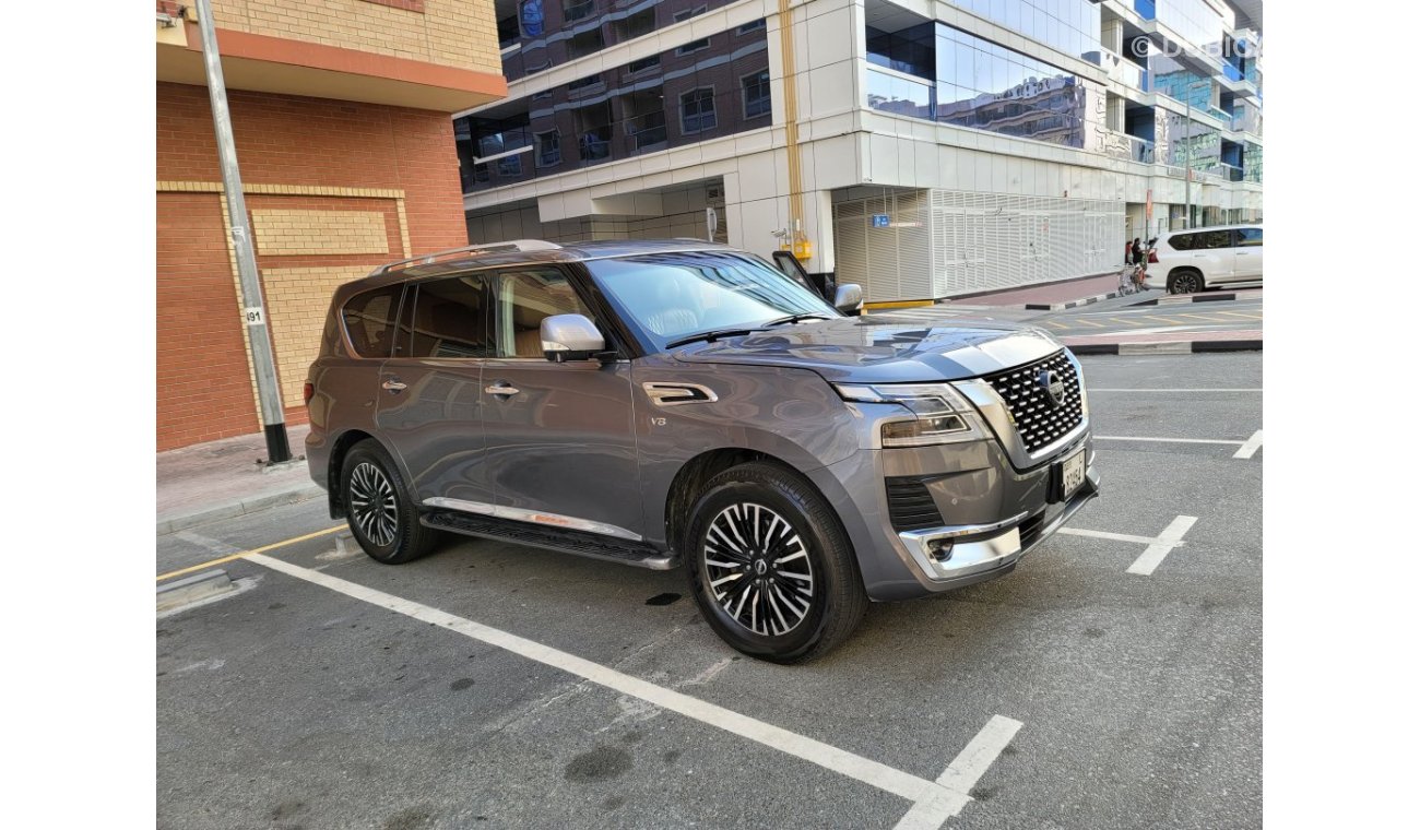 Nissan Patrol LE Ttitanium 5.6 V8 GCC