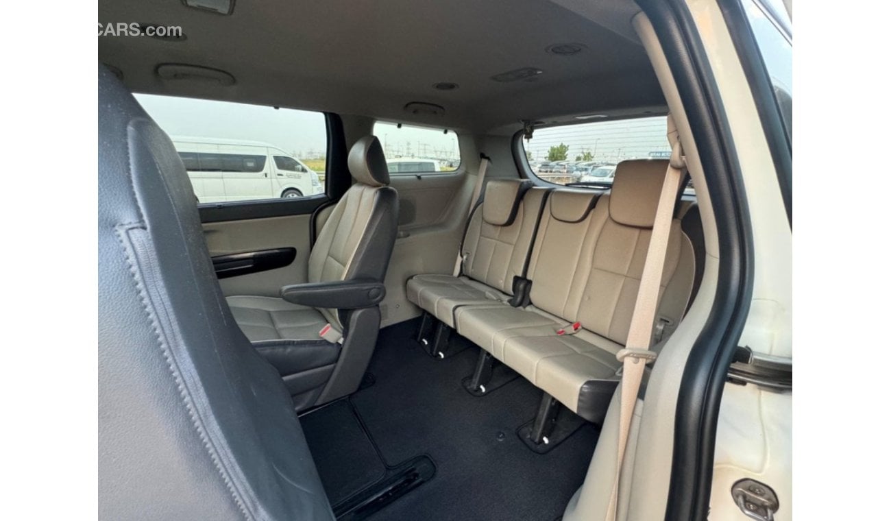 Kia Sedona 2017 - 7 SEATS FAMILY CAR LOW KM US SPEC