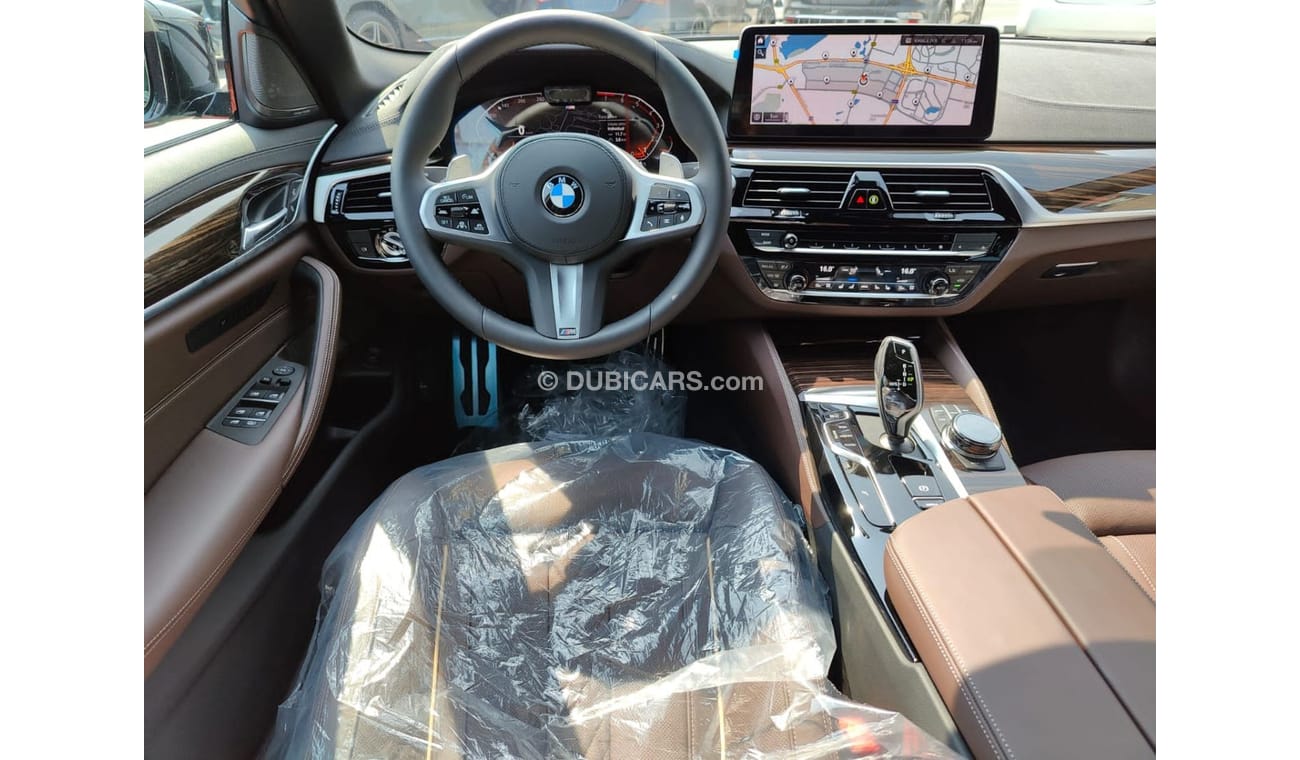 بي أم دبليو 540i i M Spot Under Warranty 2023 GCC