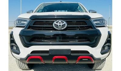 Toyota Hilux DC 4.0L 4x4 6AT RED BUMPER