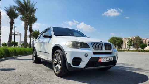 بي أم دبليو X5 xDrive 50i M Sport 4.4L (5 Seater)