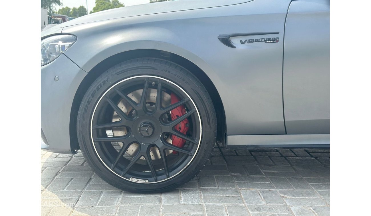 مرسيدس بنز E 63S AMG