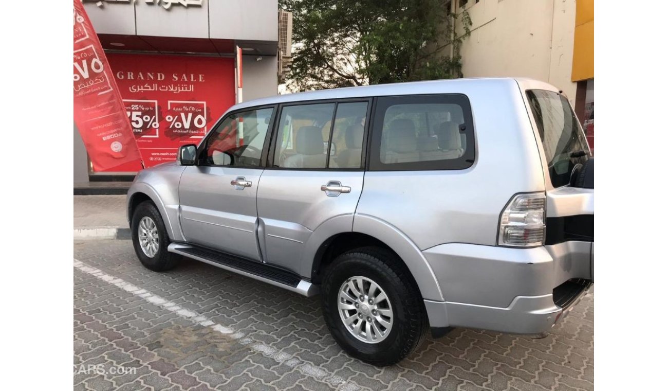 Mitsubishi Pajero 2015 gcc very celen car