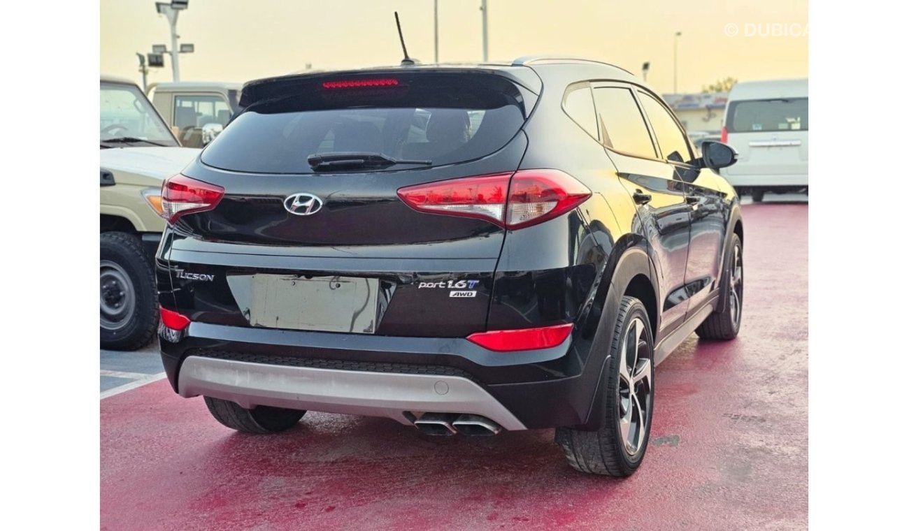 Hyundai Tucson HYUNDAI TUCSON,1.6L,SPORTS,AWD,DRIVER POWER SEAT,REAR DOOR POWER,PUSH START BUTTON,A/T,2017MY