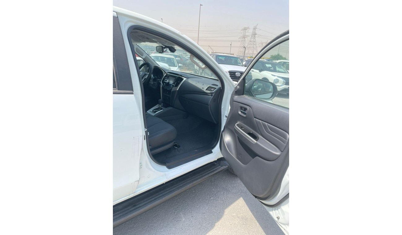 ميتسوبيشي L200 SPORTERO 2.5L DIESEL A/T FULL OPTION DOUBLE CABIN PICKUP