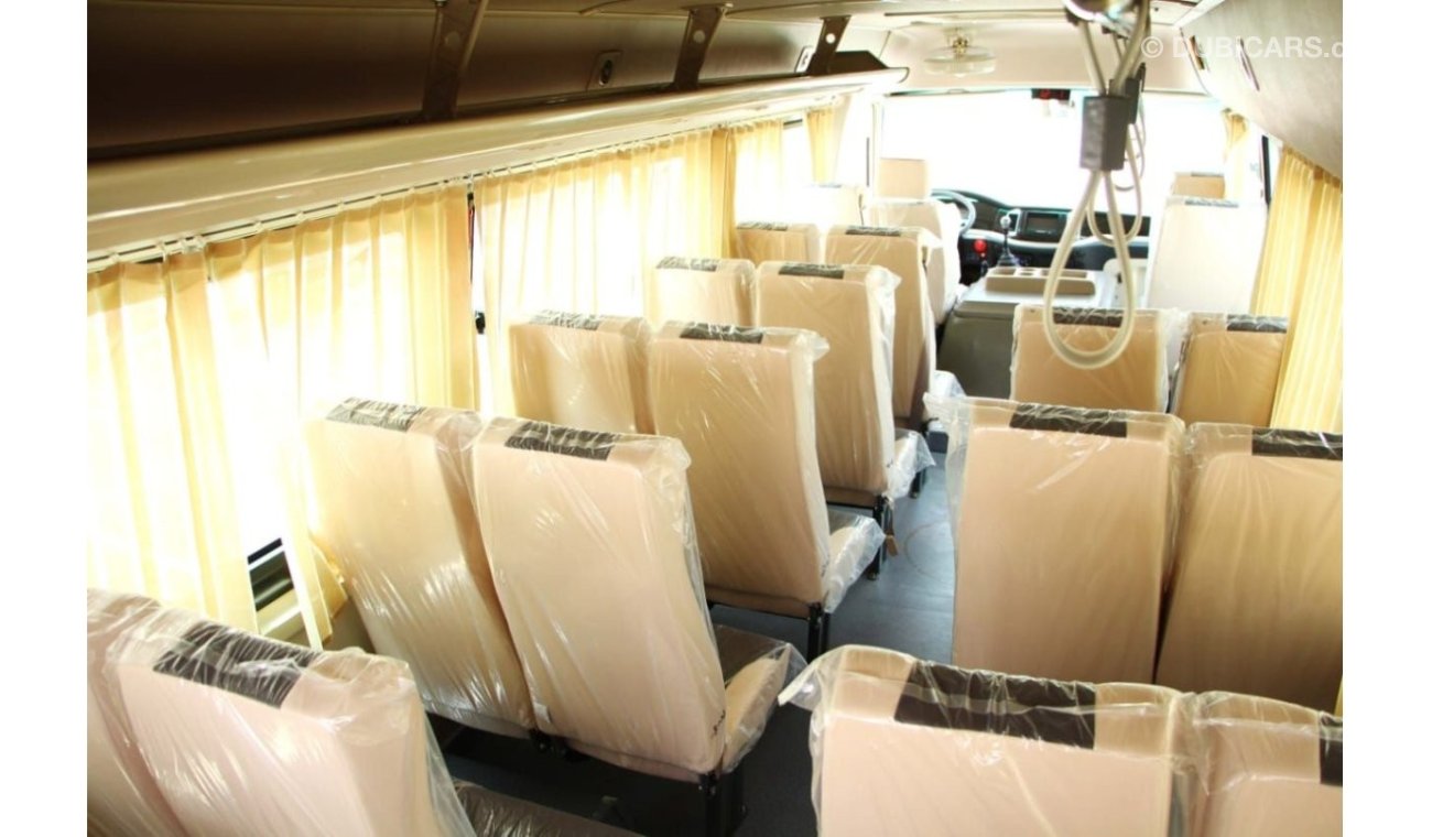 سي اتش تي سي Bus 2023 CHTC HQG6730 7.3m Coaster 28-Seater 3.0L 4-Cyl Diesel M/T RWD