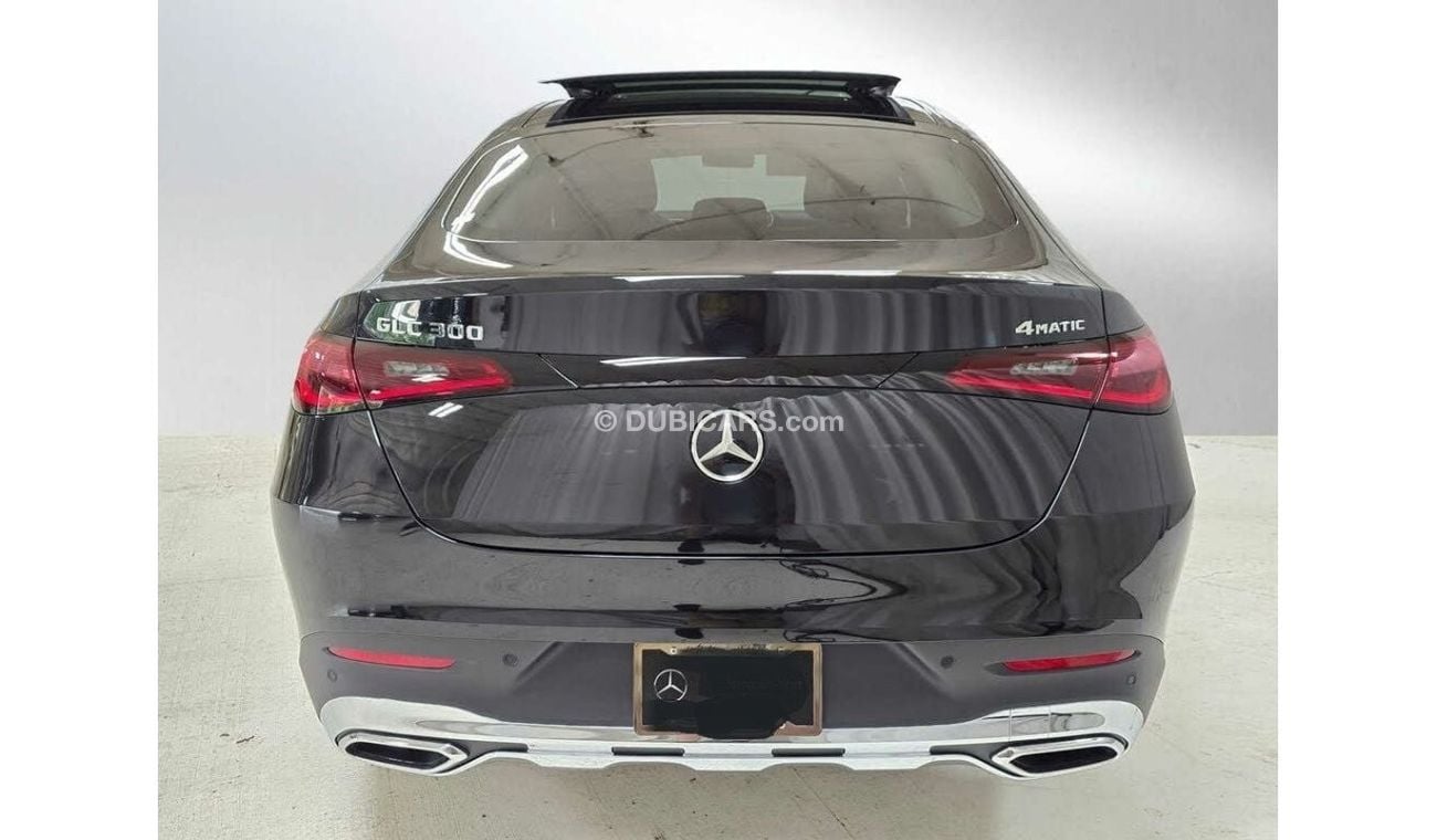 مرسيدس بنز GLC 300 Coupe 4 MATIC Brand New * Export Price *