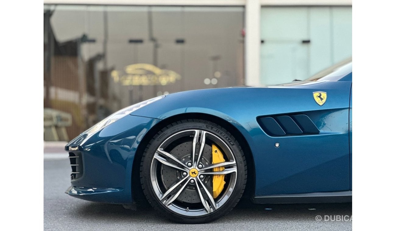 فيراري GTC4Lusso Std