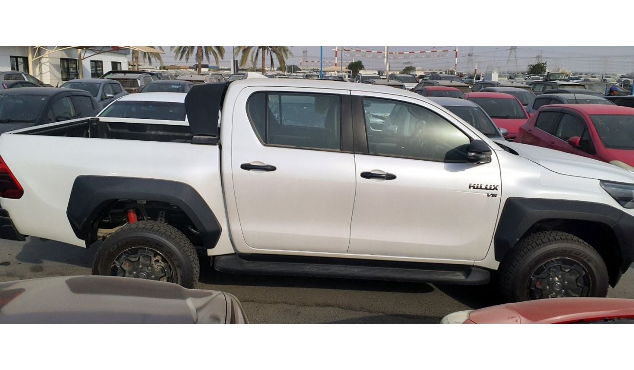 Toyota Hilux 4.0L PETROL V6 DOUBLE CAB 4X4 GR-SPORT A/T_2024 MODEL YEAR