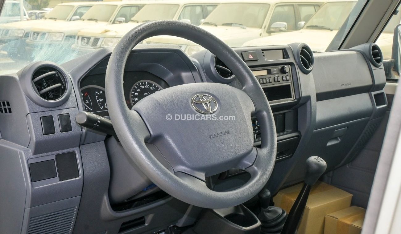 تويوتا لاند كروزر بيك آب Toyota Landcruiser 4.2Ltr DIESEL DOUBLE CABIN Pickup WITH DIFFLOCK MY2023