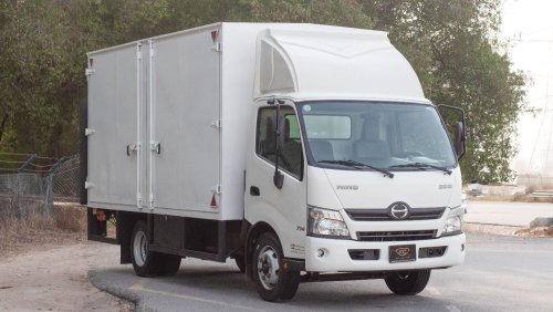 هينو 300 2020 | HINO-300 | DRY BOX REAR LIFT | TOUCH SCREEN | M34477