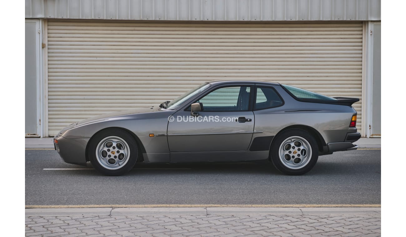 Porsche 944 Turbo with low mileage in excellent condition