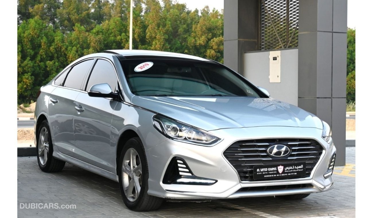 Hyundai Sonata Limited Hyundai Sonata 2019 GCC mid-range in excellent condition, inside and out