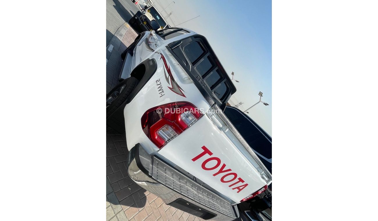 Toyota Hilux DLS 2.4L