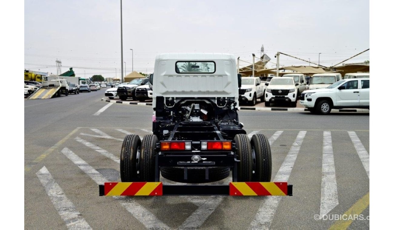 ميتسوبيشي كانتر Fuso 3 Ton Single Cab Chassis 4.2 Diesel MT