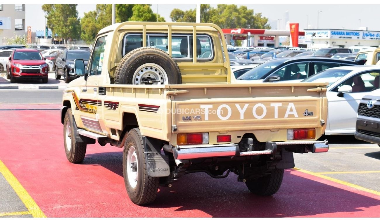 New Toyota Land Cruiser Pickup DLX 2021 for sale in Dubai - 557420