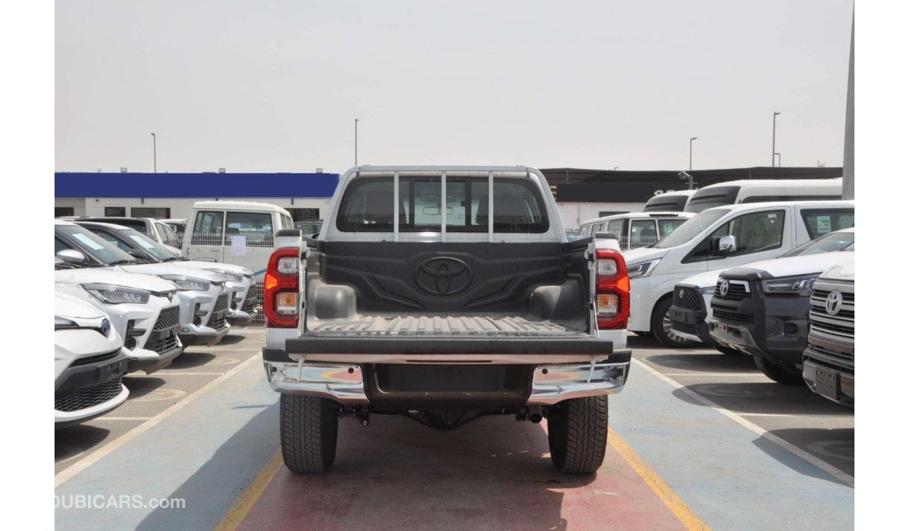 تويوتا هيلوكس TOYOTA HILUX 2.4L A/T FULL OPTION GCC SPECS  2024