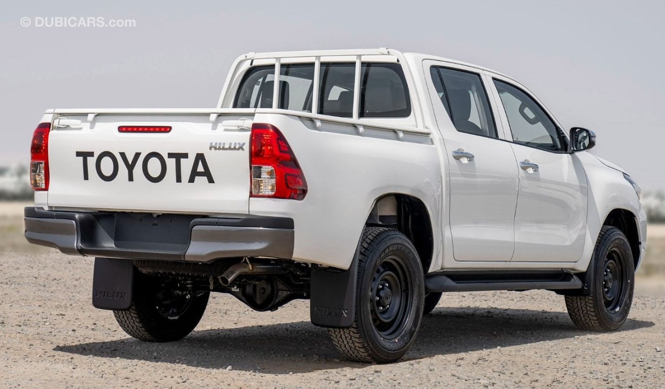 تويوتا هيلوكس HILUX 2.4L MED OPTION DIESEL 2024