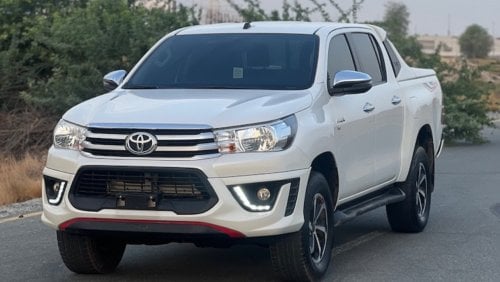 تويوتا هيلوكس Toyota Hilux pickup 2018 V6 petrol left hand Drive very neat and clean perfect condition