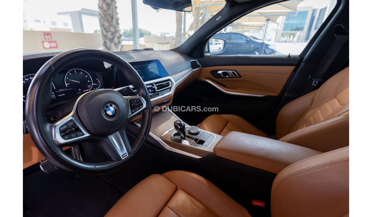 بي أم دبليو 320 M Sport 2.0L BMW 320i M-Sport 2020 GCC under Agency Warranty with Flexible Down-Payment.