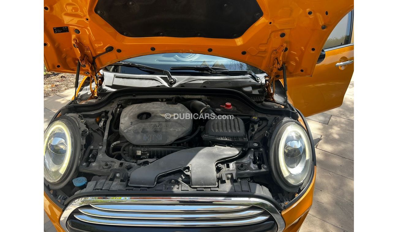 Mini Cooper Std 1.5L (5 Seater)