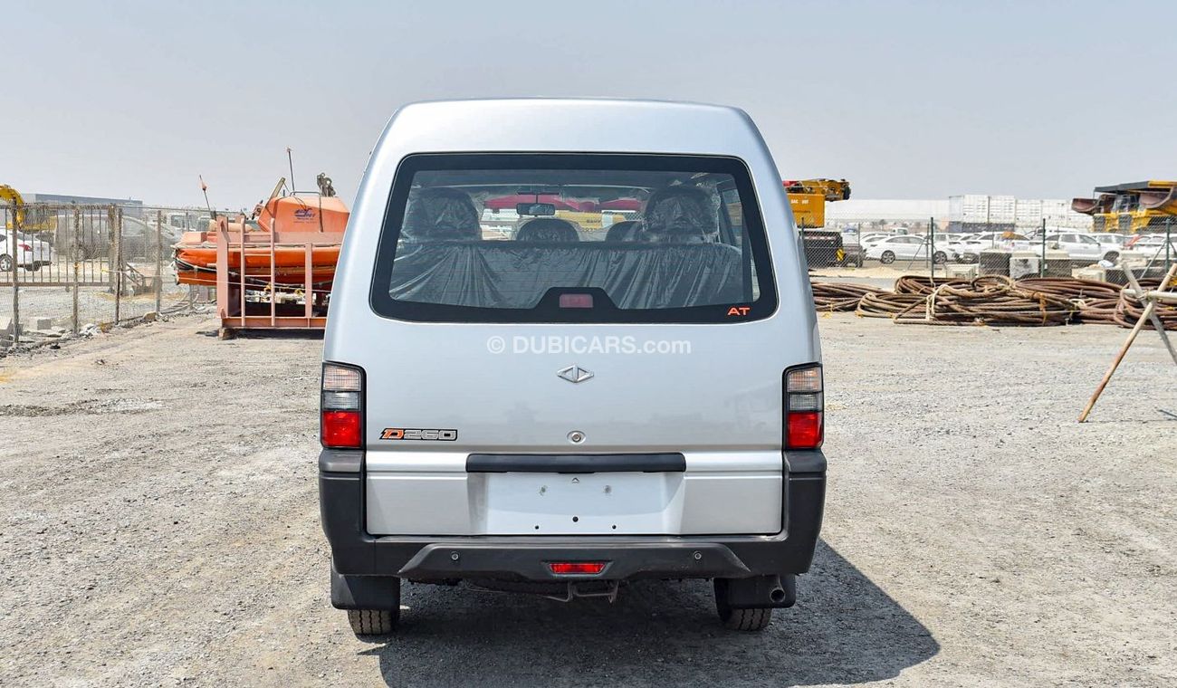 سي إم سي D 260 WINDOW VAN  8 SEATER / 2.4L